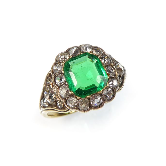 Emerald and diamond cluster ring | MasterArt